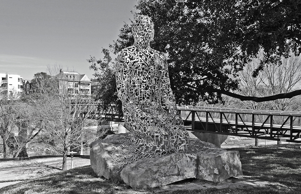 Jaume Plensa’s Tolerance statue and Rosemont Pedestrian Bridge, Houston, Texas / Photo by Patrick Feller